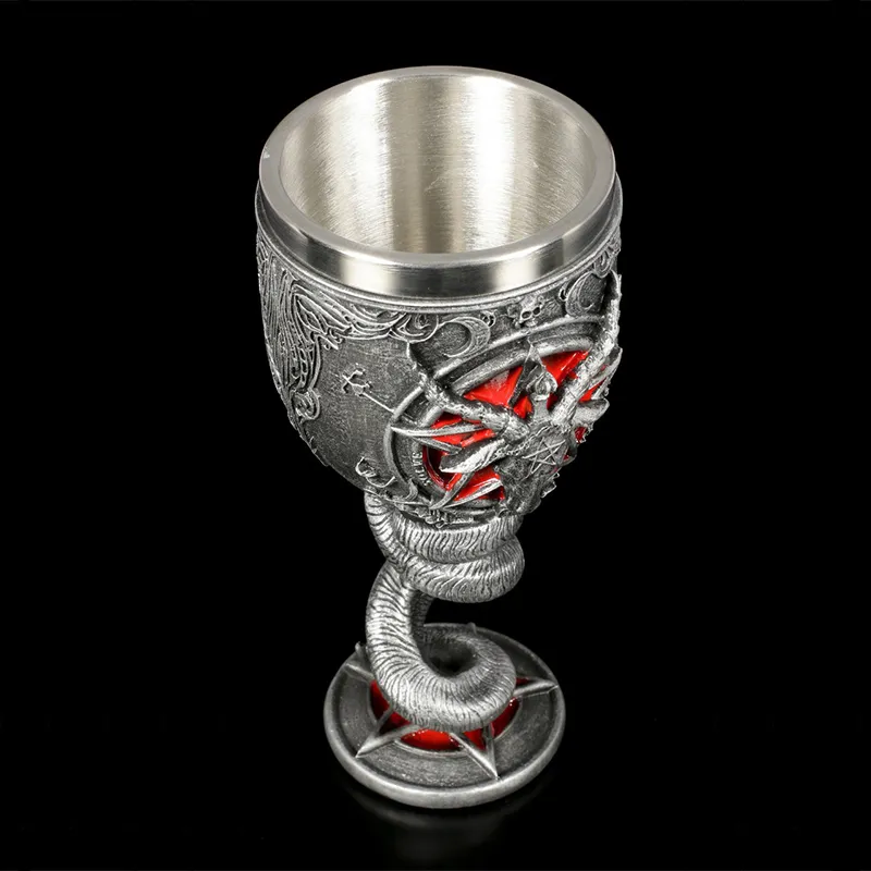 Medioevo Pentagramma Corno Boccale di birra Resina dipinta a mano fodera in acciaio inossidabile lucido Cool Cup Gothic Kitchen Bar Decor 220727