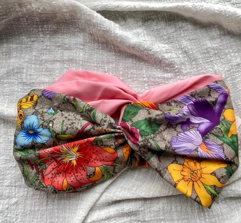Designer Silk Elastic pannband för kvinnor 2023 Luxury Girls Floral Flowers Butterfly Hair Bands Scarf Hair Accessories Gifts H219i