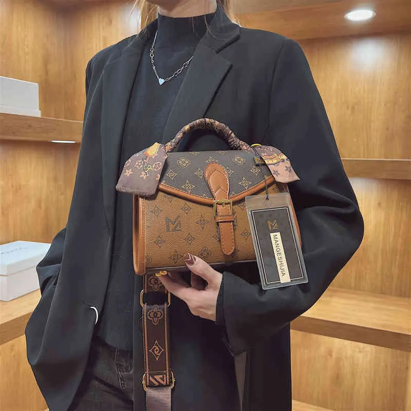 Veelzijdige Messenger Bag Dames 2022 Nieuwe Oksel Minority One Shoulder Saddle Handtassen Design Deals