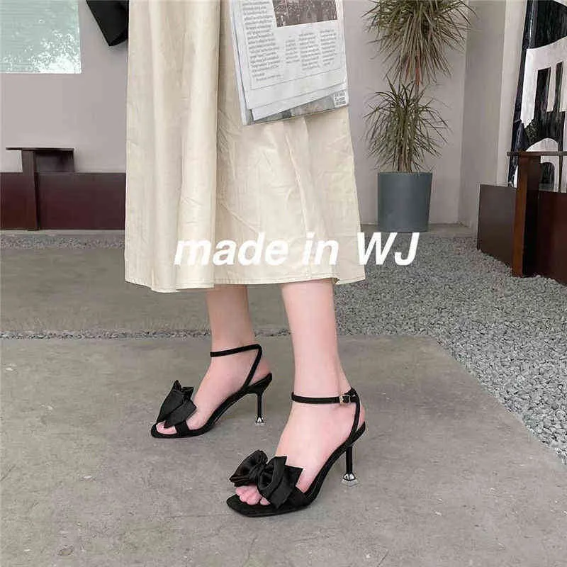 Dames Hoge hak Slippels Zomer Outer slijtage Dikke bodem Fashion Home Non-slip moederschoenen Soft Bottom Wedge Sandals G220527