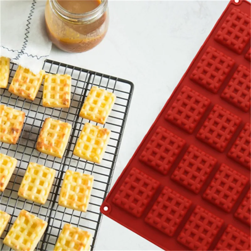 Brown 20 Hole Silicone DIY Chocolate Waffle Biscuit Mold Ice Lattice Cake Making Accessories Baking Tools 220601