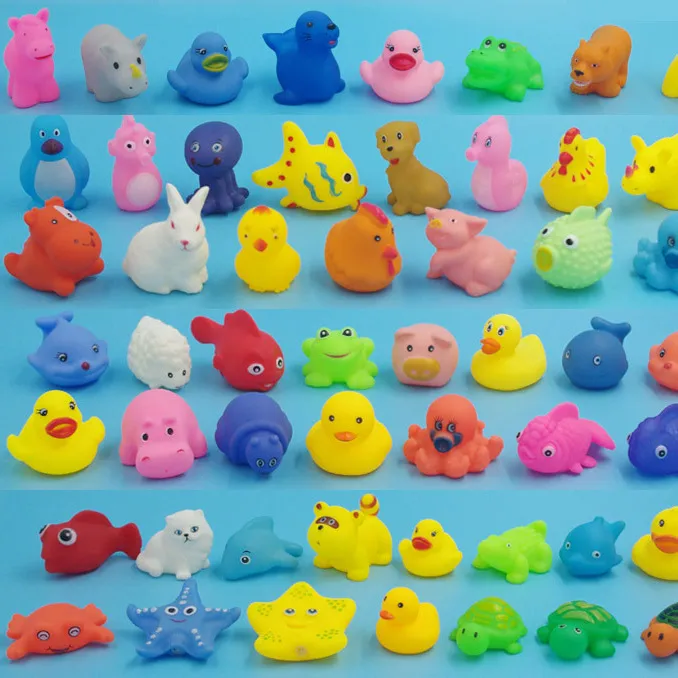 Jouets de bain Pack Animaux mignons Jouet de bain Coloré Flotteur en caoutchouc souple Squeeze Sound Jouet d'eau de natation pour bébé avec sac en filet 220909