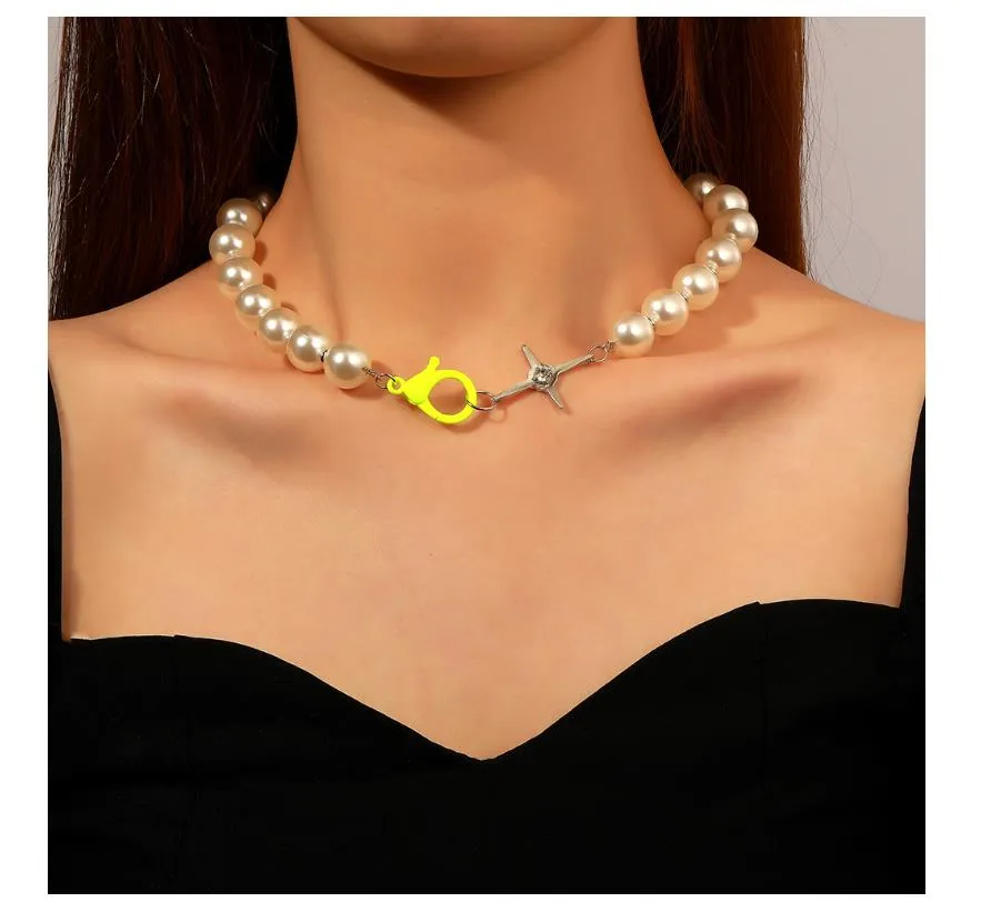 Colliers pendants Bohemian Fashion Imitation Perle Collier perle Personnalité Créative Baleine Bijoux de queue de queue Femme 3028