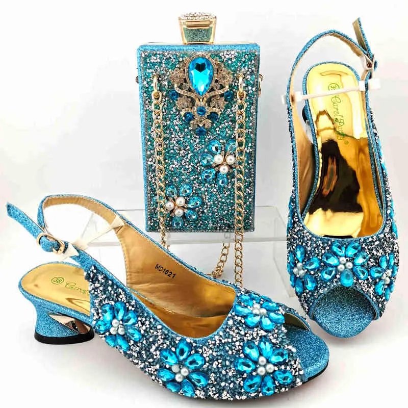 Chaussures habillées Design spécial été et ensemble de sacs en couleur noire haute qualité dame italienne correspondant pour Garden Party 220722