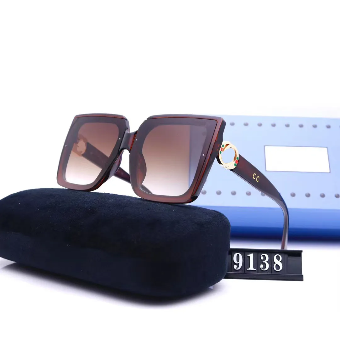 Lunettes de soleil de luxe lettre de luxe pour hommes femmes lunettes de soleil personnalité lunettes UV lunettes de soleil de mode adaptées à Out302C