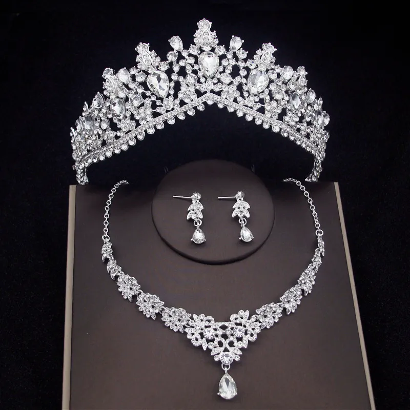 Ensembles de bijoux de mariée en cristal de luxe femmes mode diadèmes boucles d'oreilles collier ras du cou robe de mariée mariée couronne ensemble accessoire 220812