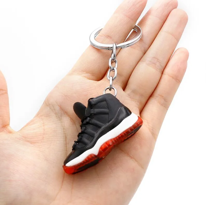 Creative 3D Mini Sneaker Chaussures Porte-clés Hommes Femmes 17 Styles Souple PVC Chaussures De Sport De Basket-Ball Porte-clés Sac Porte-clés De Voiture Pendentif A286T