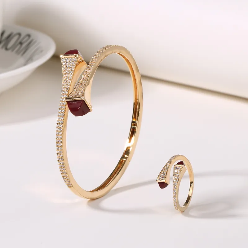 Роматические женщины мода 2 штук браслет кольца набор конфеты Candy Coney Stone Design Gold Open Cuff Bangle Кольцо ювелирных изделий 22042696792603939368