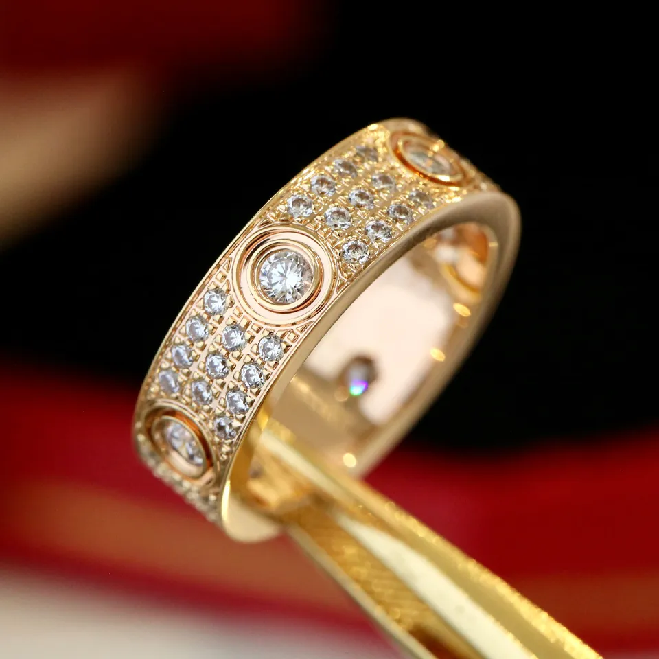 Дизайнерское кольцо для мужчины Модное кольцо для женщины Комплект колец с бриллиантами Anello Di Lusso Anillos Hombre Luxe Bague Femme Bagues Femme Designe257j
