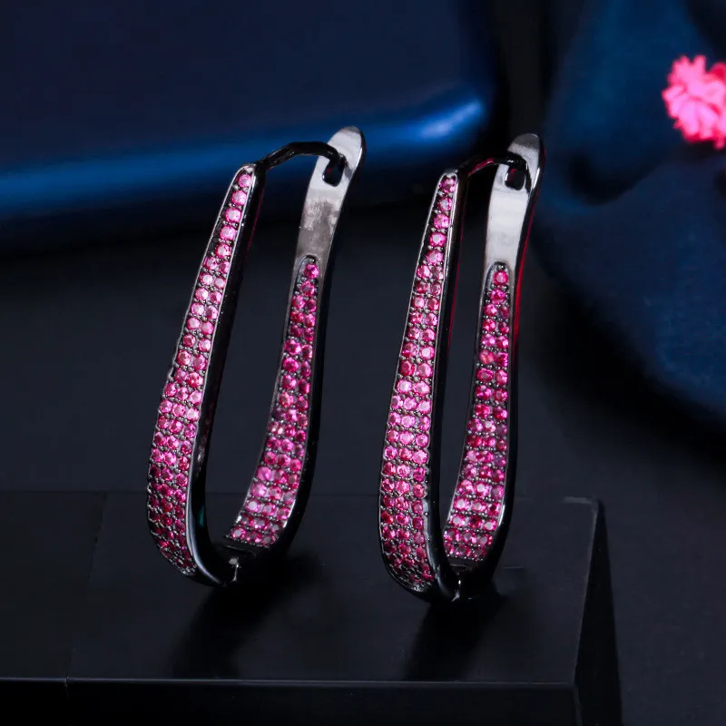 Fashion Charm Hoop U designer oorbellen sieraden Zuid-Amerikaanse Witte Roos AAA Zirkonia Koper 18k Goud Zilver Diamanten Oorbel324r