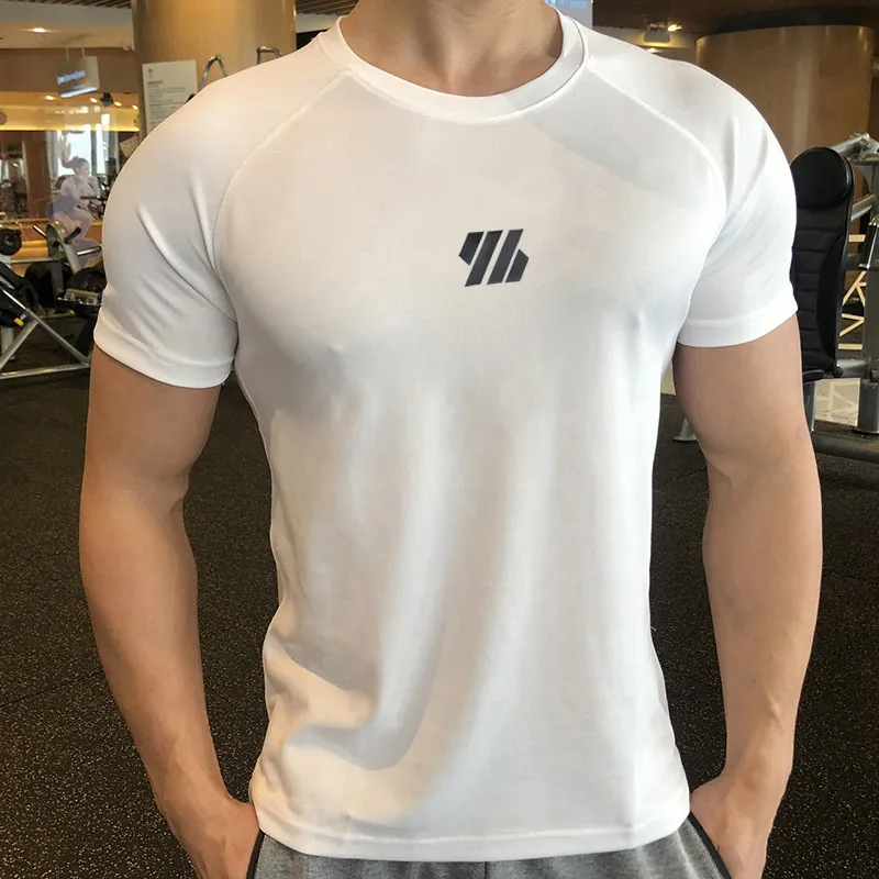 Maglietta da uomo Bodybuilding Muscolare Camicia a maniche corte Collant Quick Dry Allenamento PALESTRA Basket Abbigliamento sportivo Uomo Abbigliamento estivo 220526