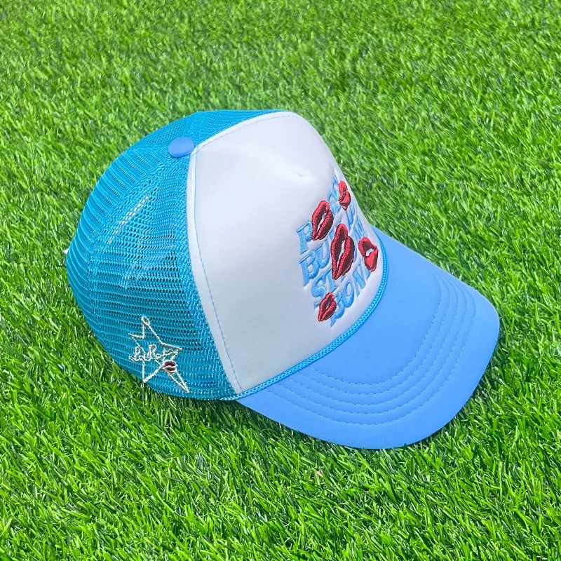 야구 모자 남성의 클래식 레터 볼 캡 여름 여자 태양 모자 야외 조절 가능한 모자 패션 섹시 립