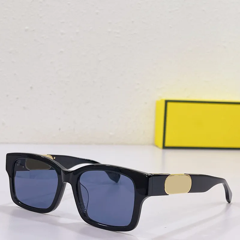 Herren Damen OLock Sonnenbrille Rechteckige schwarze Acetat OLock Brille F4008 Low Bridge Gold Metallbügel mit übergroßem Logo UV Pro266b