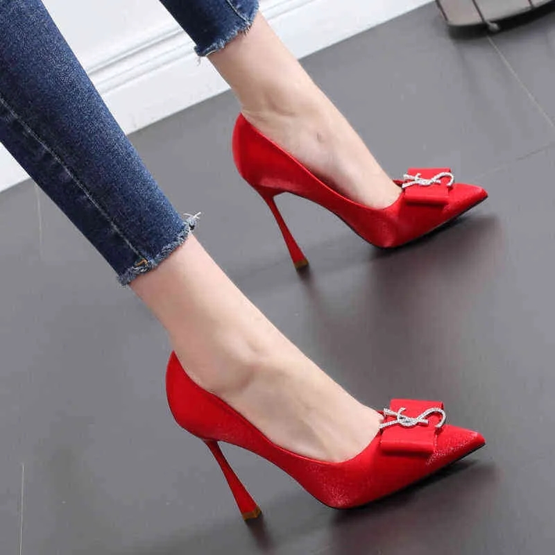 2022 Spring Designer Sexy Women Shoes High Heel Stiletto Red Wedding Pumps Pointed Satin High Heels Fashion Party Casual Shoes G220425