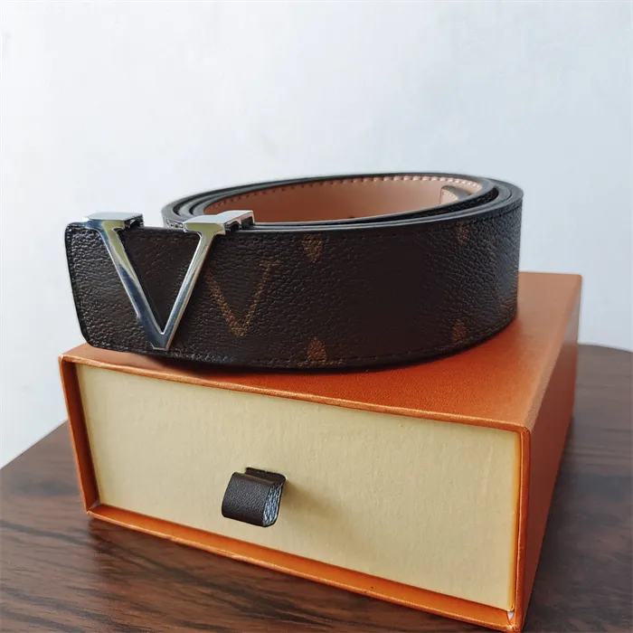 Fashion Classic belt Man Designers Belts Womens Mens Casual Letter Smooth Buckle Belt with box209O