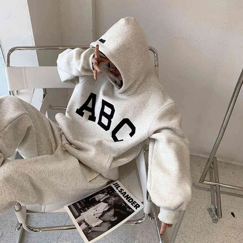 Popular in Europe and the Fleece Male Hooded Winter Running Sports Leisure Fashion Loose Sweater Big Yards