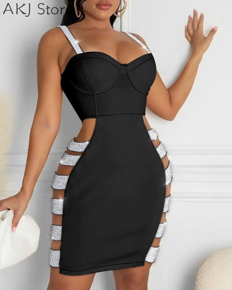 Eyele Chain Hollow Corset Sleeyneveless Bodycon Dress Women Sexig Spaghetti Strap Backlesss Mini 220613