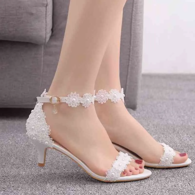 Summer Ladies Lace Flower Wedding Shoes Bridal Sandals Women's Stiletto White Heels Female Princess Sandal For Women Bride A0002 AA220316