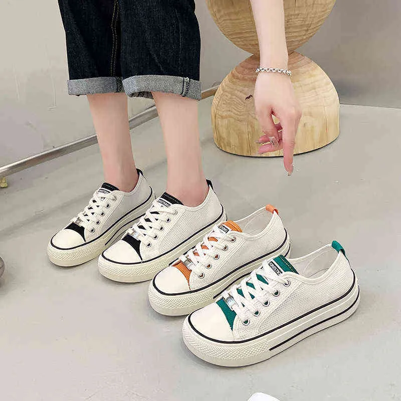 Canvas Women's 2022 New Summer White är enkla att bära med fritid nisch andningsbara mesh enstaka skor