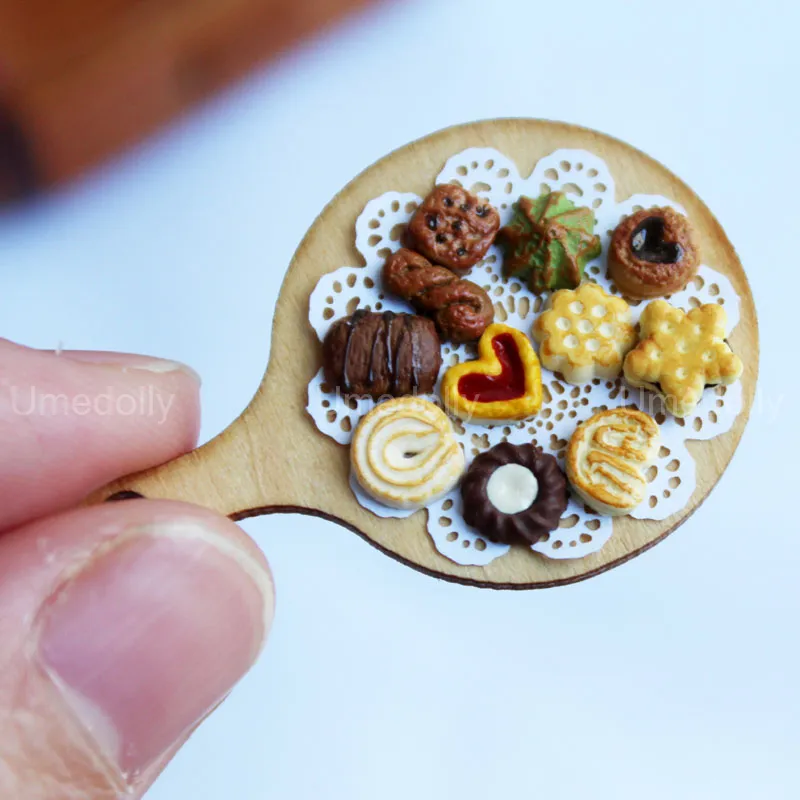 Argile à la main 112 échelle miniature maison de poupée biscuits biscuit mini nourriture de simulation pour poupée semblant jouer cuisine jouet accessoires 220725