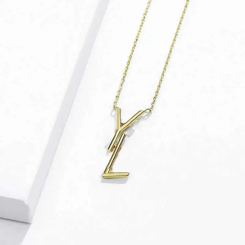 Kobiet projektantki naszyjnik luksus projektanci naszyjnik srebrne litery łańcuchy wiszące złote naszyjniki