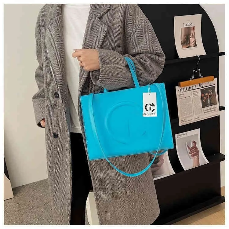 Прямая продажа с фабрики, большая звезда, маленькая красная онлайн-корейская сумка Onnuk в том же иностранном стиле, портативная дизайнерская сумка-тоут Msenger