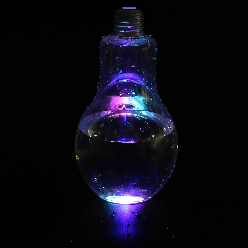 Nova garrafa de água de lâmpada brilhante LED de verão breve lâmpadas de suco de leite fofas xícara de lâmpada de plástico dourado à prova de vazamento novo criativo