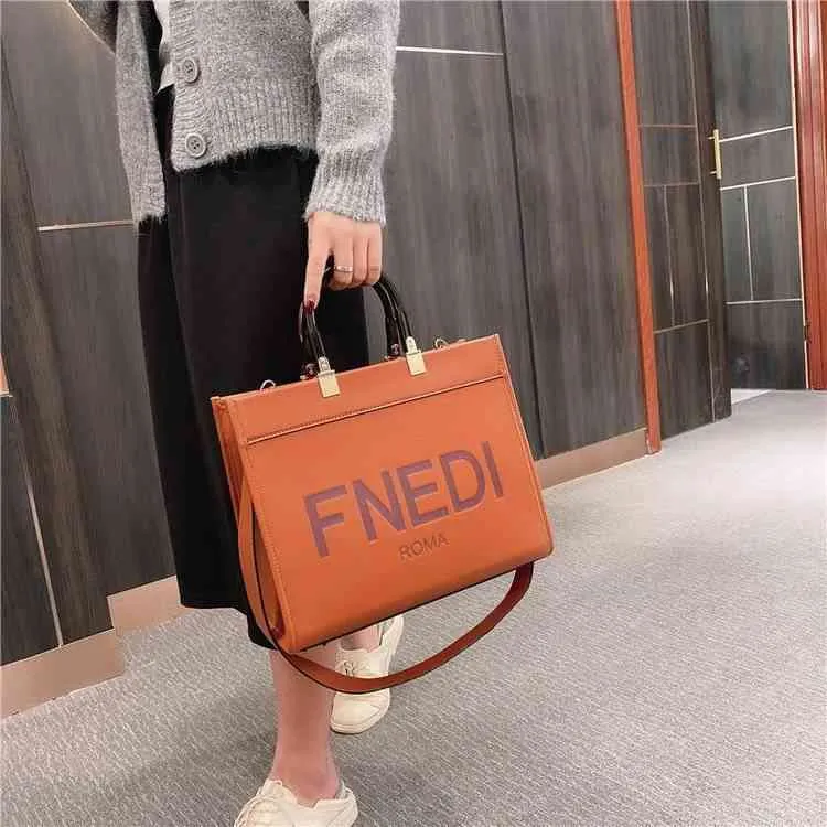 45% Rabatt auf 2022 Hochwertige neue Modetrendy -Taschen Big Small Book Network Red Lin Shanshan gleiche Kapazität Handtasche einzelner Schultermessenger