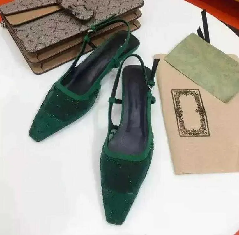 Sapatos casuais sand￡lias Rhinestone Calico vestido sapatos sexy salto baixo mulheres designers de luxo de luxo de gatinho de cabe￧a quadrada de volta
