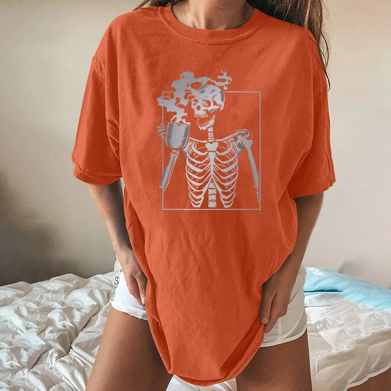 Harajuku damla omuz tişört kadın çay içen kafatası iskeleti komik tişört yarım artı beden hip hop yaz punk giysileri 220801