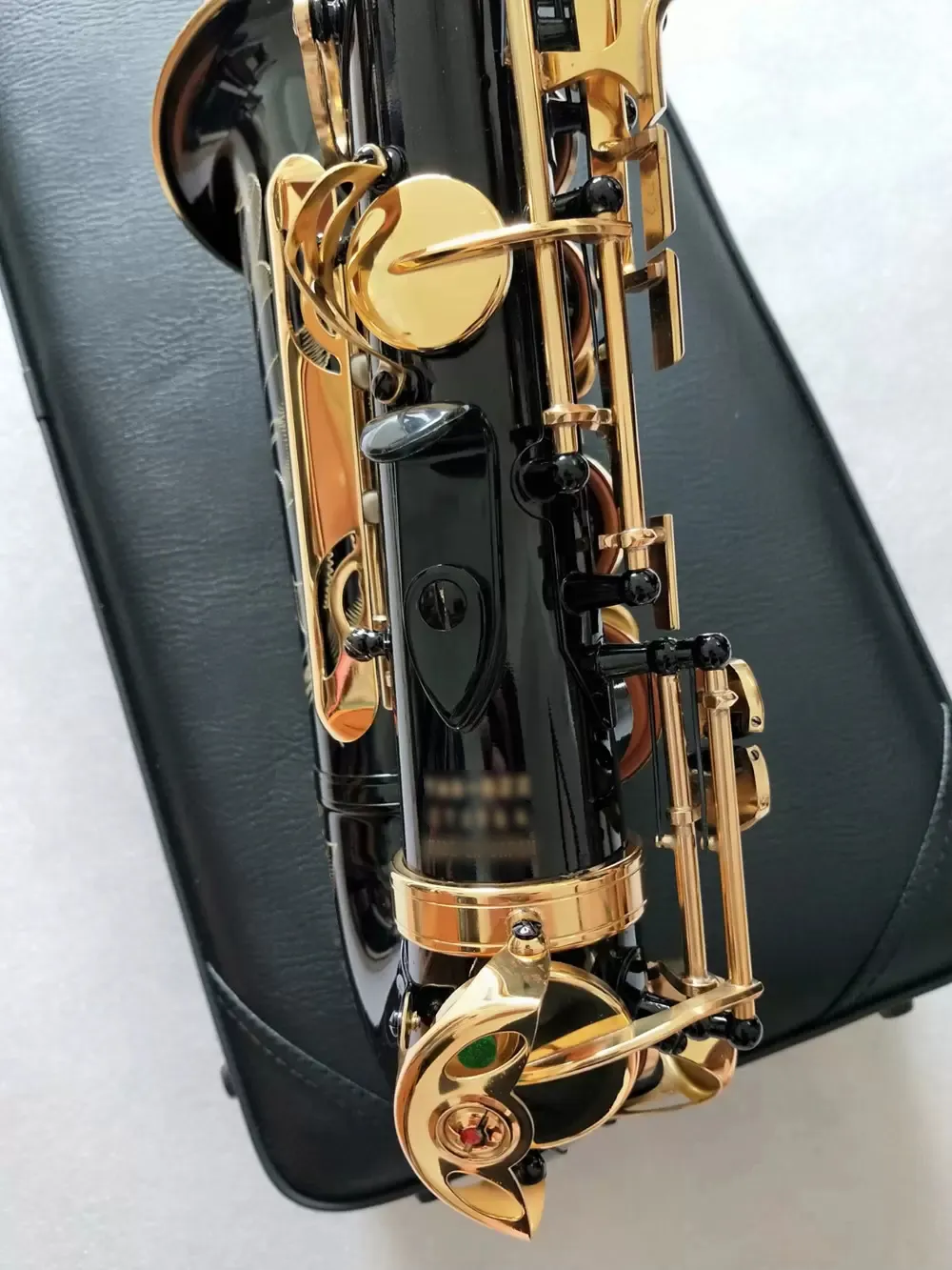 Prototipo di sassofono e-flat oro oro nero prototipo di sassofono Yas-875 Struttura uguale allo strumento di gioco di sax oro nero nero