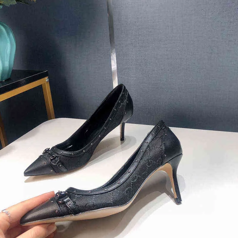 Yüksek versiyonu g aile fransız tarzı tek ayakkabı kadın 2022 bahar sığ ağız at rankel toka moda düz alt sivri kafa