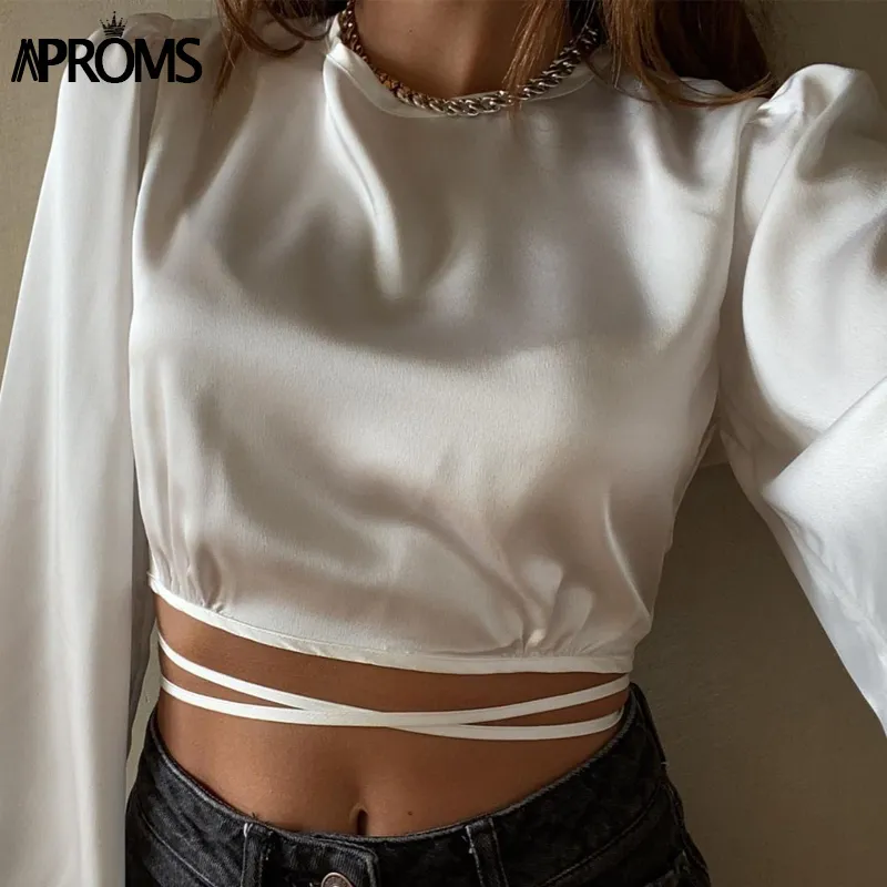 Aproms Zacht Satijn Backless Strikje T-shirt Vrouwelijke Zomer Mode Lange Mouw Slanke T-shirt Basic Crop Top voor Vrouwen Kleding 220321