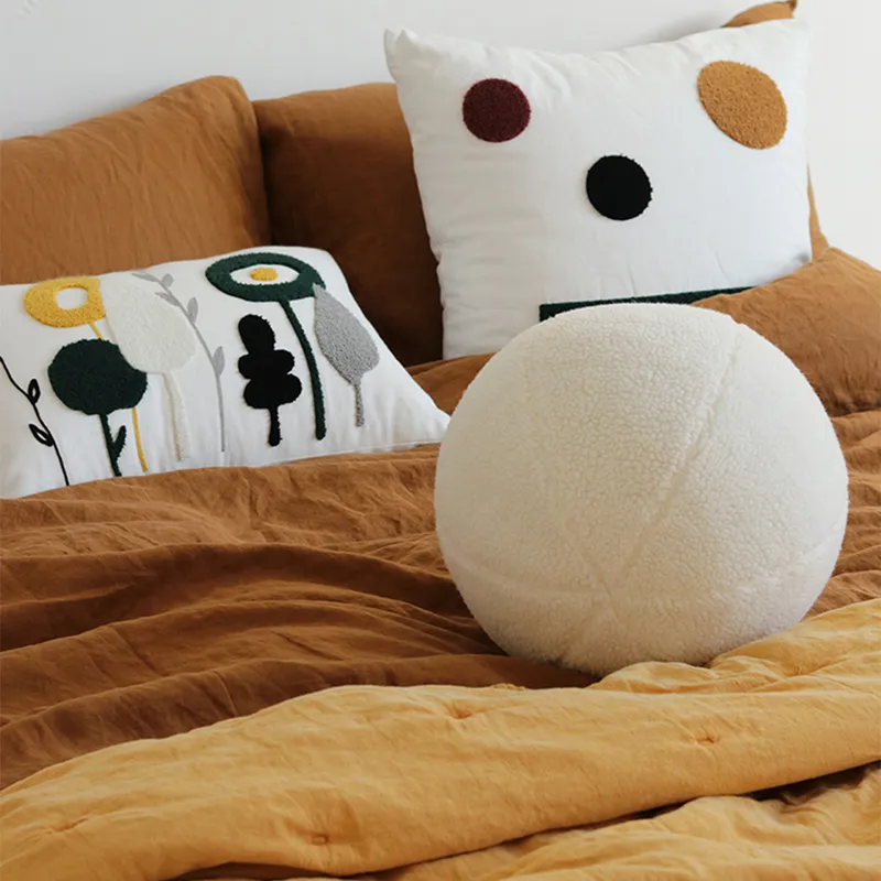 Bubble beijo nórdico bola em forma de cor sólida pelúcia almofada para sofá assento decorativo almofada de escritório macio cintura descanso descanso 220402