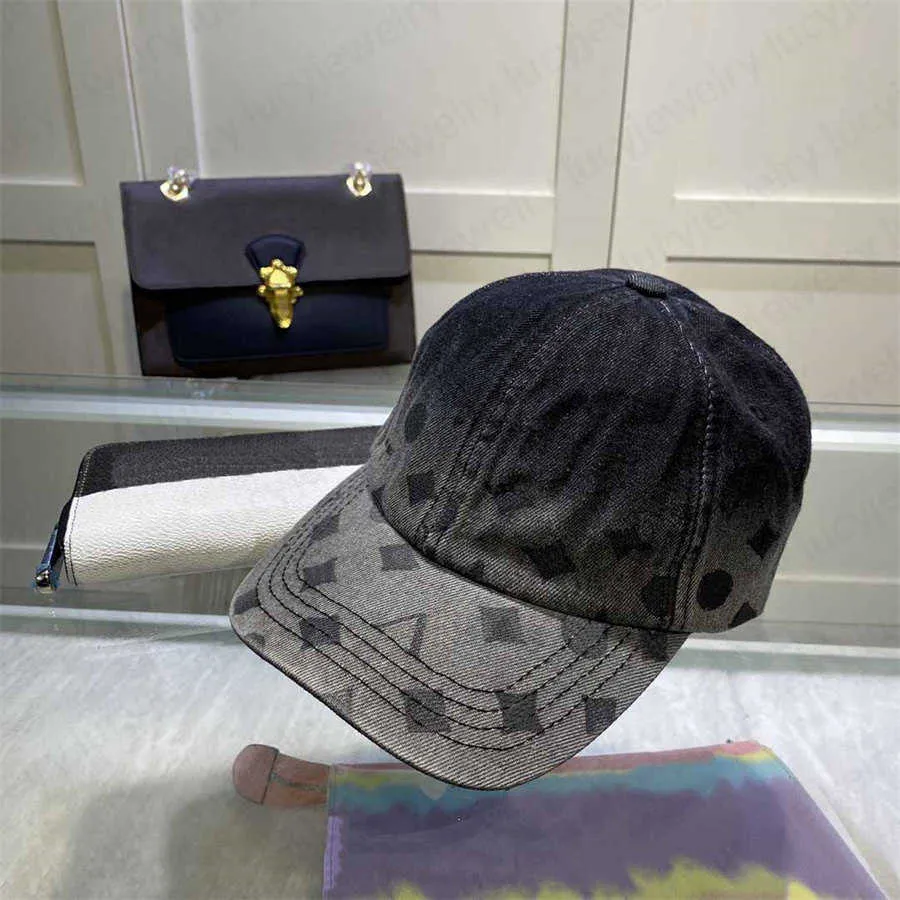디자이너 공 모자 패션 편지 패턴 모자 그라디언트 디자인 남자에 대 한 여자 조정 가능한 모자 2 색상 최고 품질