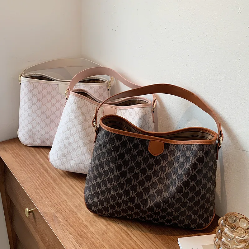 Duża pojemność damskie torby listonoszki typu Crossbody 2023 luksusowy projektant mody kopertówki damskie torby na ramię Totes torebki torebki 7 kolorów