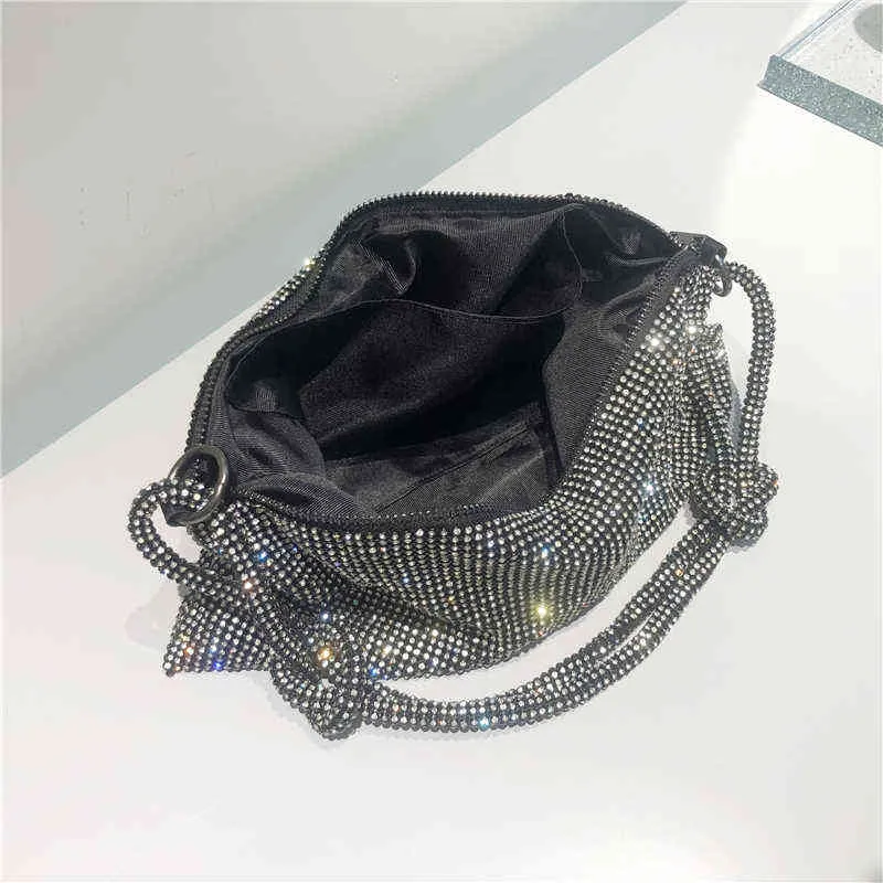 Purs och handväskor Luxury Designer Dinner Party Påsar för kvinnor Rhinestone Clutch Purse Silver Crystal Shoulder Bag 220526