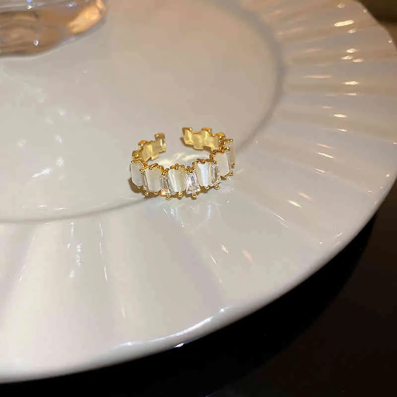 Real dorado chapado coreano ópalo ópalo de apertura geométrica anillo insign insensible pulsera de moda de lujo de lujo