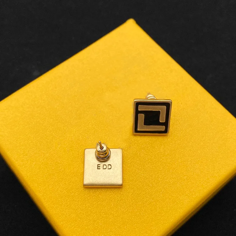 Modedesigner Ohrringe für Frauen Ohrstecker Perlenschmuck Gold Buchstaben Creolen Diomond Hochzeit Emaille Ohrstecker D220418234U
