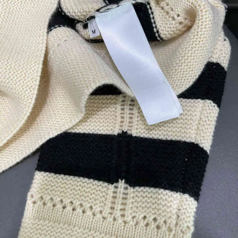 Осенняя кожа V-образное вырезок простой пуловер-оценочный полосатый свитер женский свободный внешний вид ленивый шерсть