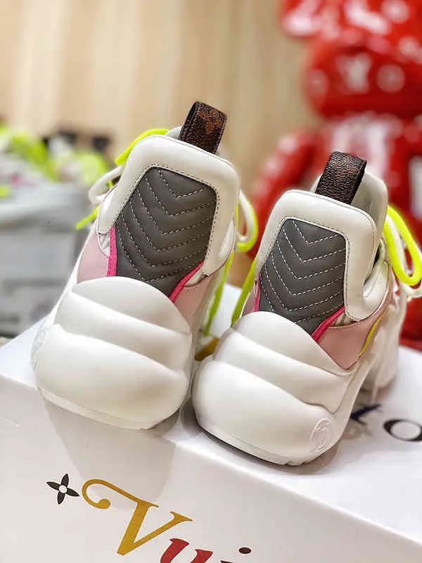 Atletik ayakkabılar en kaliteli marka mektubu tasarımı 431835 Kadın Arşiv Işığı Run Spor Sakinleri Gloria Balerin Flats Charlie Satranç Loafers Academy Espadrilles Squad