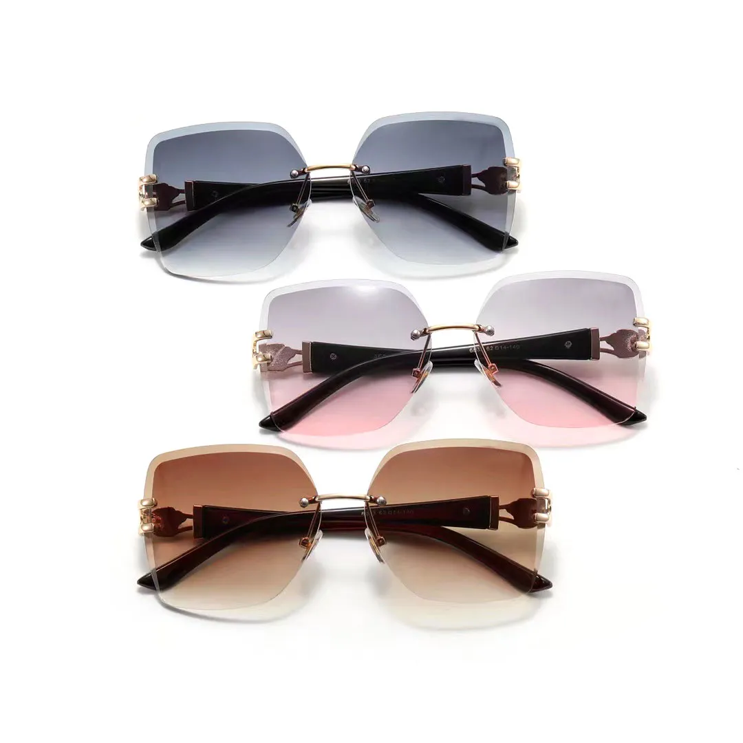 Designerin Sonnenbrille Frau Modemann Sonnenbrille Frauen Brille Randless Diamant geschnittene quadratische Sonnenschutzspiegel Brille Rahmen gemischte Farbe Simp 308u