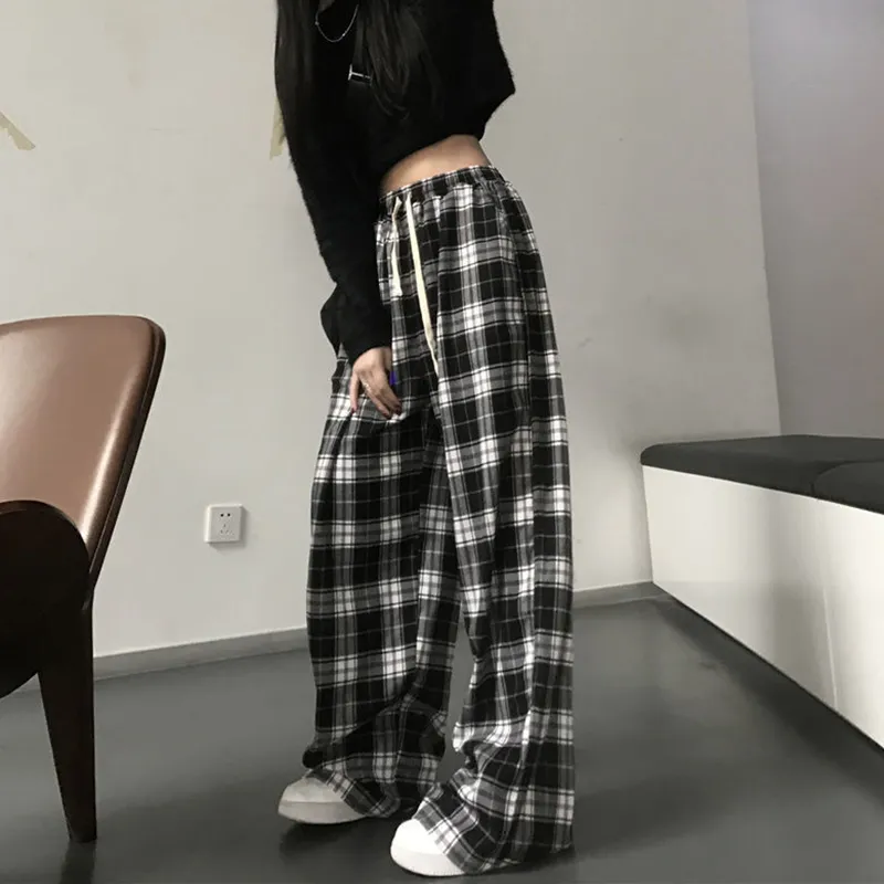 ever Harajuku Black and White Plaid Pant Summer Casual Wide Leg Trousers Teens Hip Hop Unisex Loose Straight Pants 220719