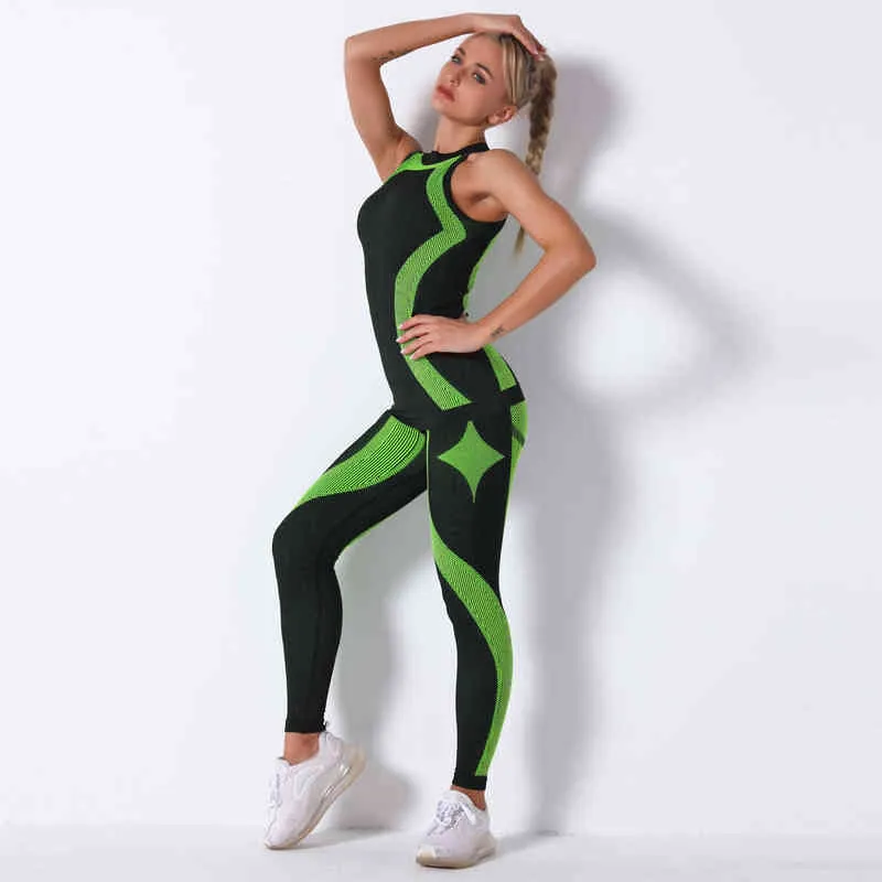 Yoga -Outfits nahtlos gestreiftes Sportweste Set Wear Twopiece Clothing Outdoor Hosenanzug Anzug Hochtütig Fitness -Leggings weiblich 220523