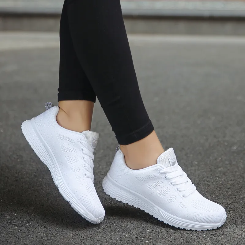 رياضة الجري أحذية الهواء شبكية التنفس المشي أحذية رياضية مريحة أزياء بيضاء أحذية رياضية غير رسمية chaussure femme 220527