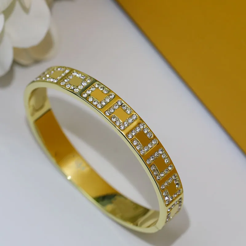 Diamant Bracelet De Mode Bracelet Pour Femmes Boucle D'or Bracelet F Bracelets Luxurys Designers Amour Bracelets Pour Cadeau Yosisso D2206213Z