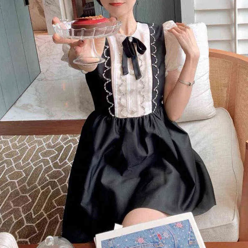 Bow Dress Bubble Sleeve Pärled Diamond Black Slim Princess Kirt Nail Bead New Summer Style