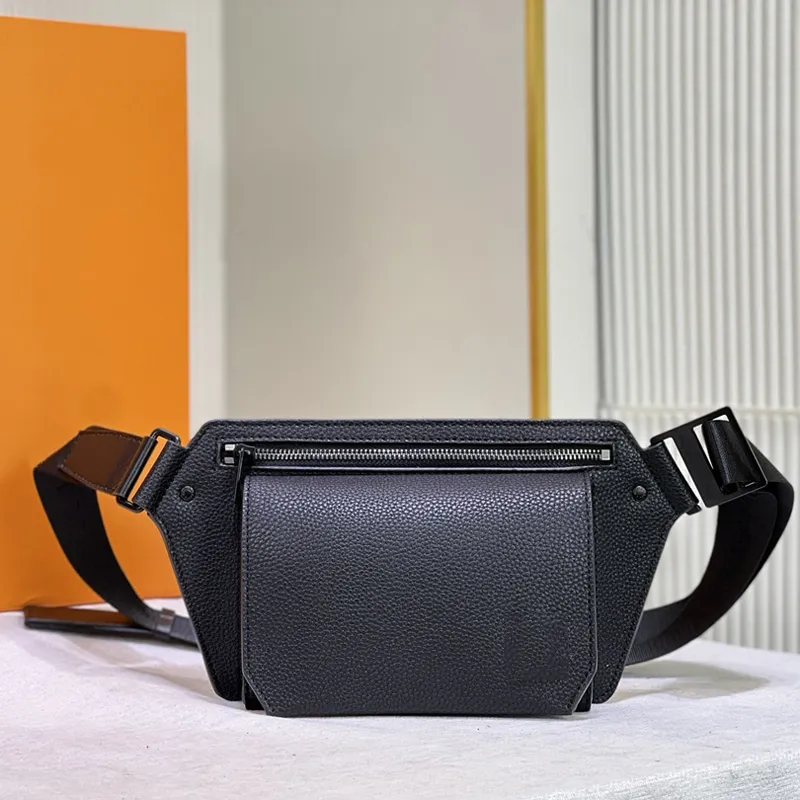 2022 حقائب مصممة أزياء جديدة للرجال الرجال مريحة ومريحة أكياس الكتف حقائب اليد M57081238Q