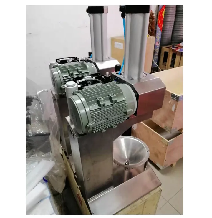 Otomatik Yeşil Hindistan Cilt Peeling Makinesi Hindistan cevizi soyucu makine CFR tarafından SEA3049769
