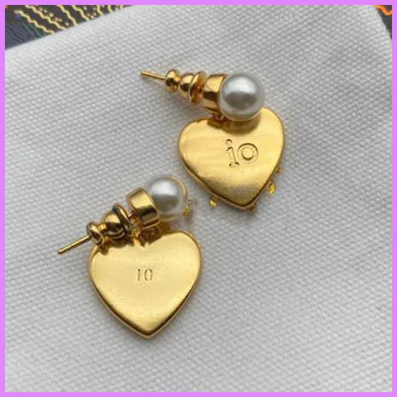 Retro örhängen kvinnor mode örhänge hjärtbokstäver designer smycken guld pärlören studs kvinnliga akessorier för fest bröllop d225093f